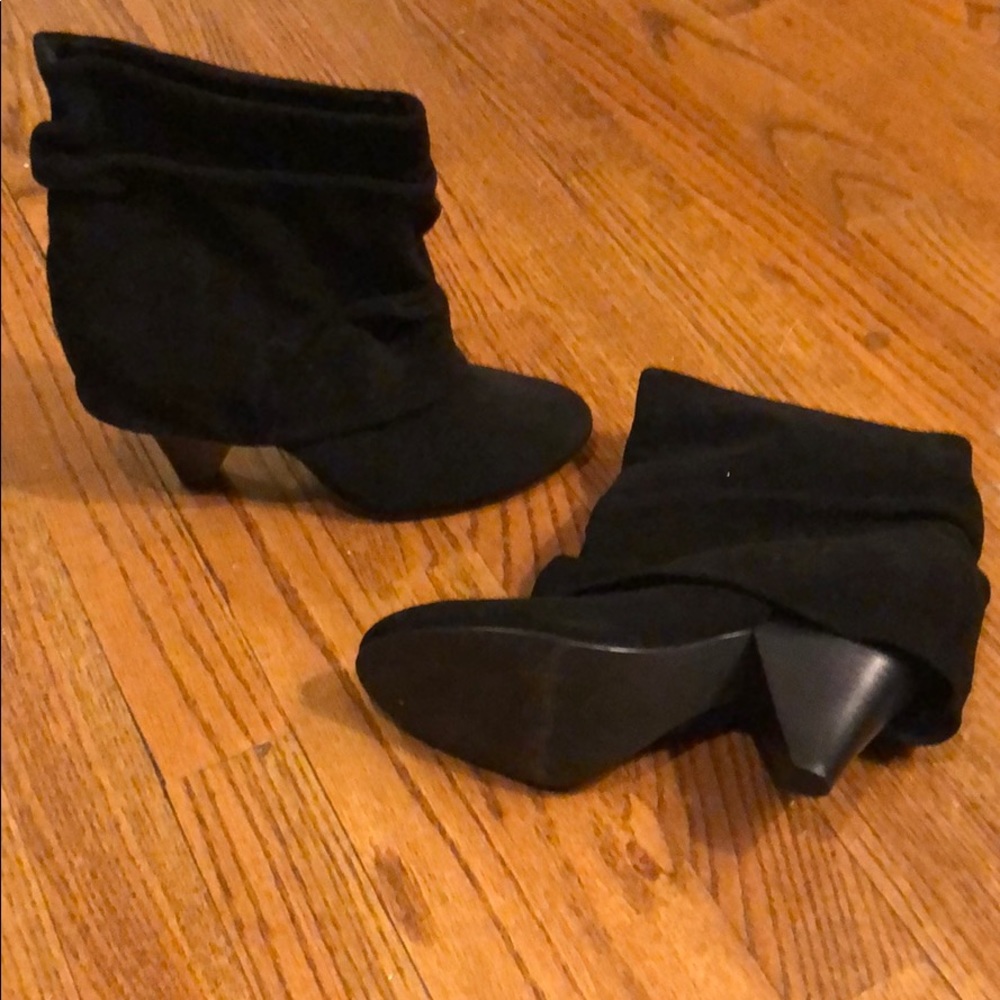 Steve Madden black suede booties!